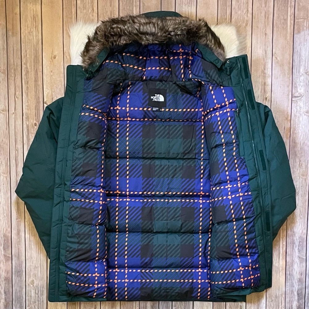 The North Face Men’s McMurdo Waterproof Parka In Ponderosa Green - Picture 6 of 10
